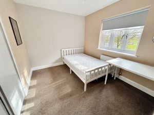 Bedroom- click for photo gallery